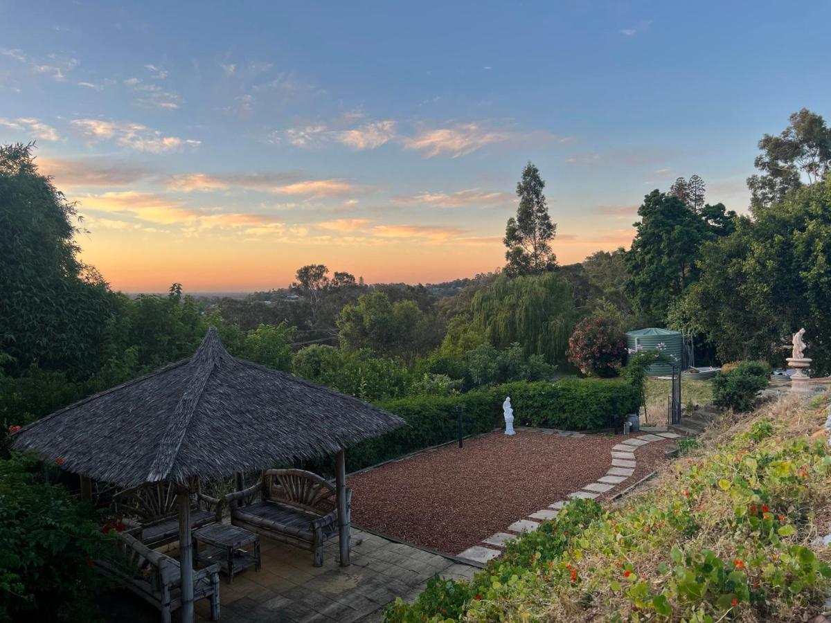 Bright & Beautiful Home On The Hills! Kelmscott 外观 照片